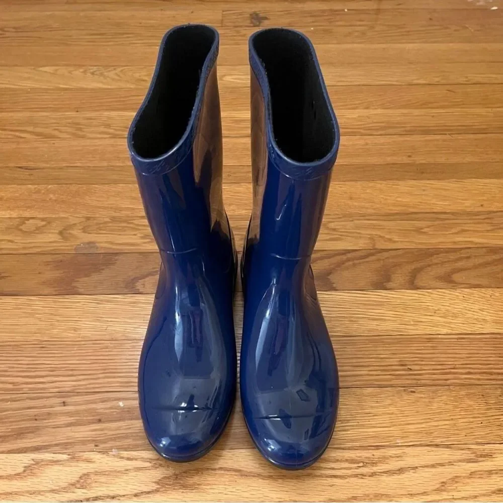 UGG Sienna Matte Blue Rain Boots Women’s 7 Waterproof Weather Core Gorpcore
